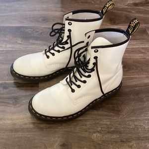 Dr. Martens 1460 women’s smooth leather lace up boots in white.